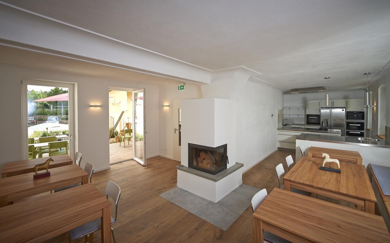 Rothfuss Hotel Weisenheim am Berg Exteriör bild