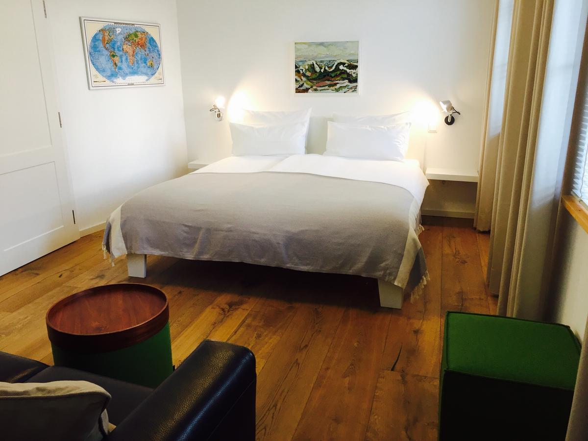 Rothfuss Hotel Weisenheim am Berg Exteriör bild